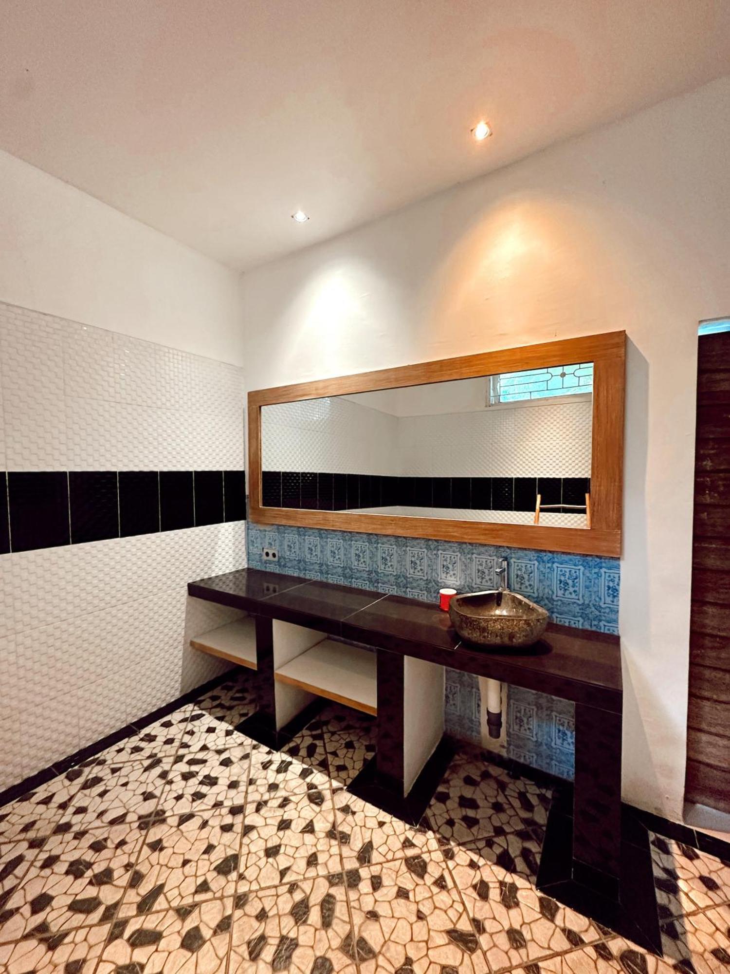 Hotel Hi5 Kuta Kuta  Exteriér fotografie