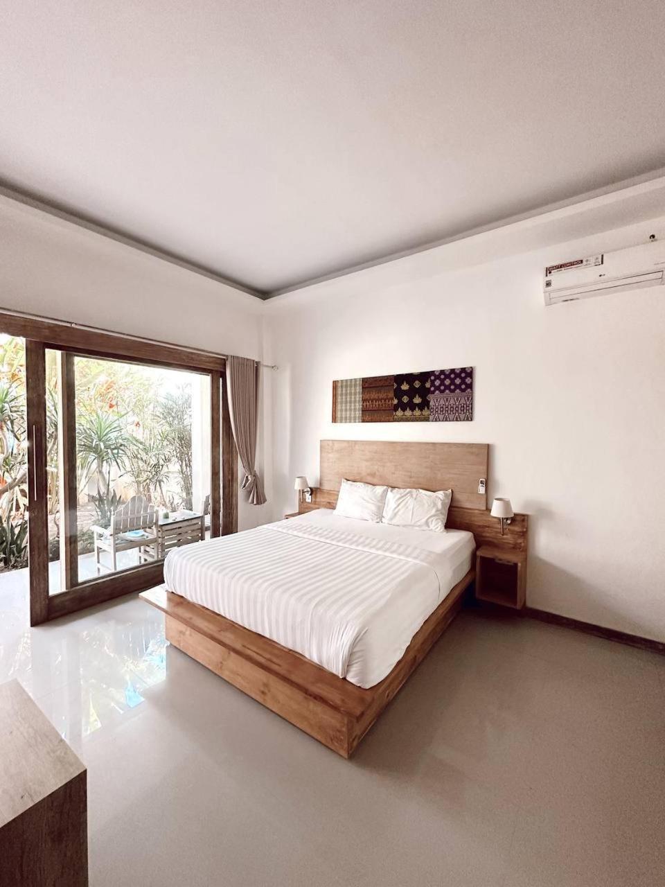 Hotel Hi5 Kuta Kuta  Pokoj fotografie