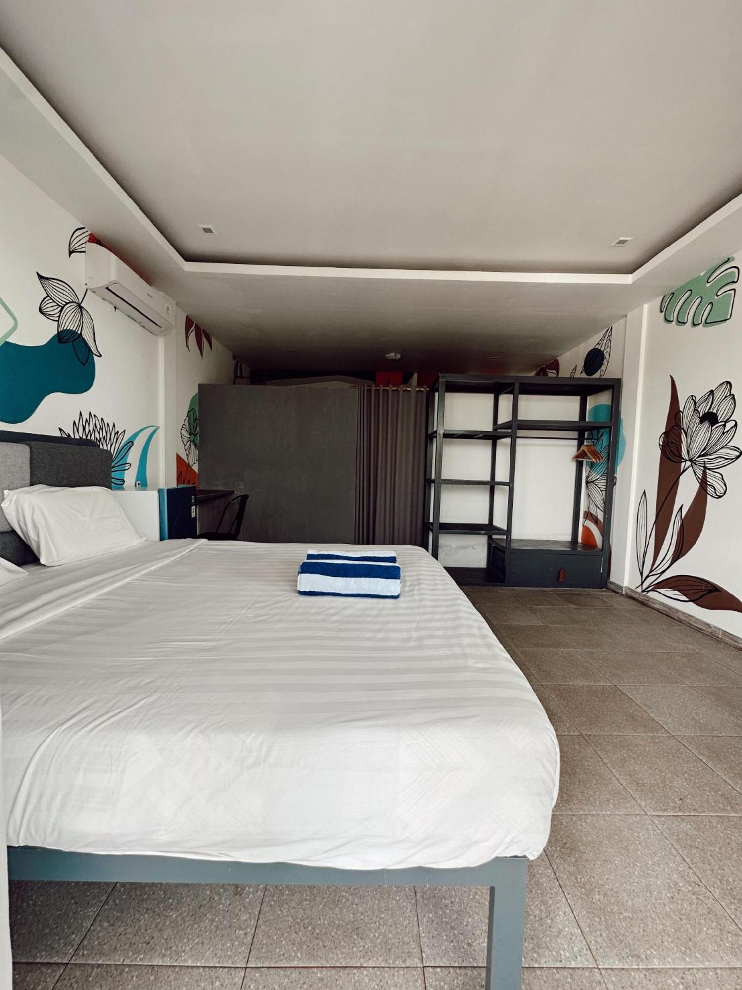 Hotel Hi5 Kuta Kuta  Pokoj fotografie